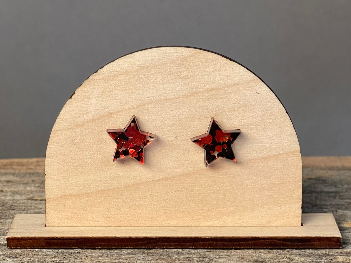 Red/Black Glitter Star stud earrings