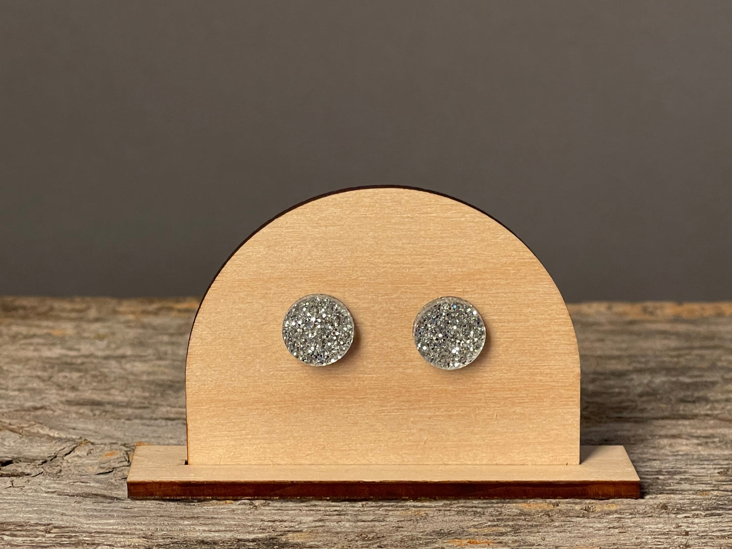 Silver Glitter Round stud earrings