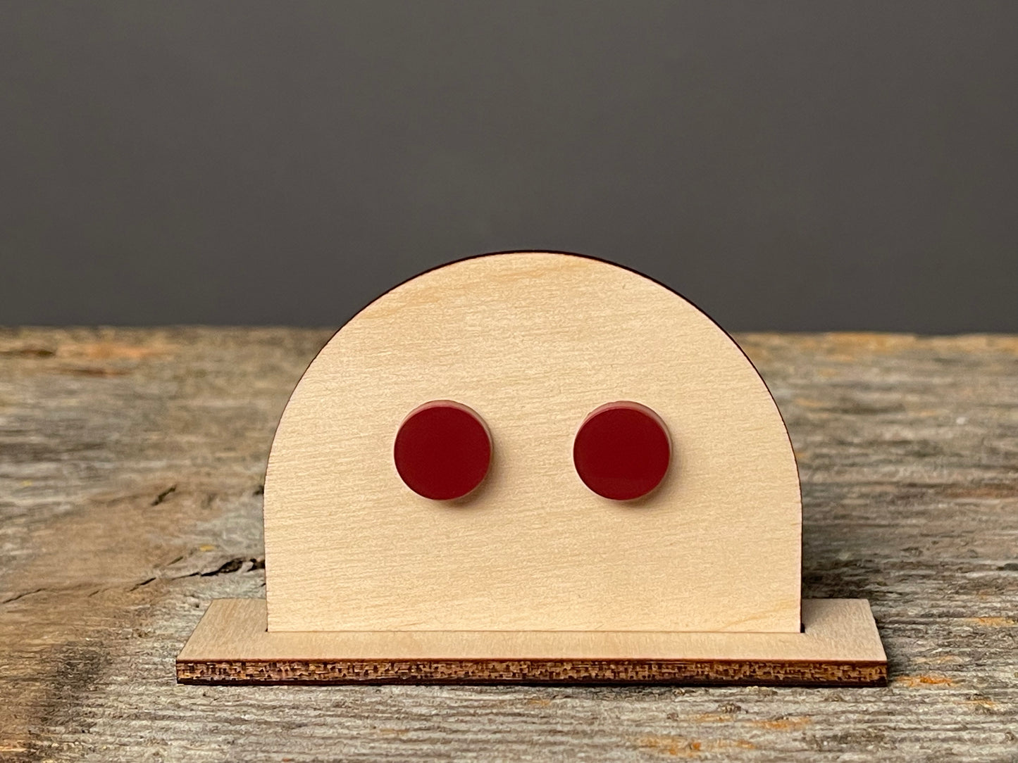 Maroon stud earrings