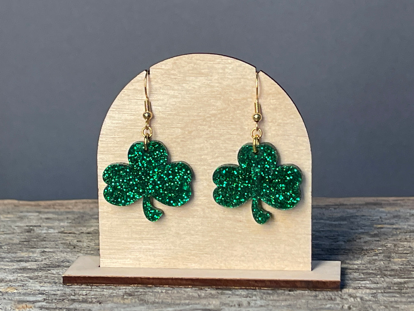 Green Shamrock Dangle earrings