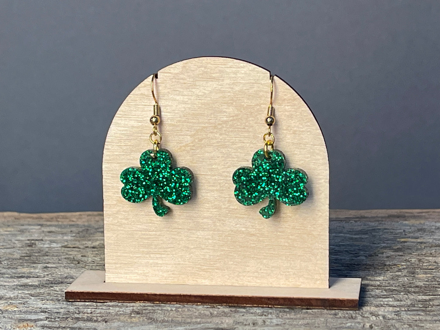 Green Shamrock Dangle earrings